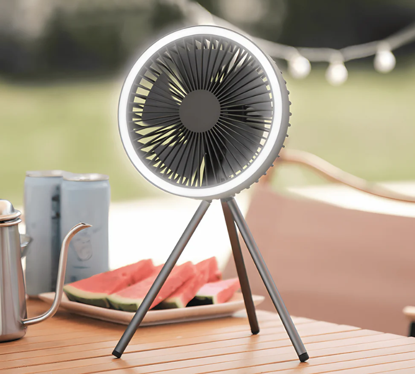 3-in-1 Campingventilator mit LED-Licht & 10000mAh  Powerbank